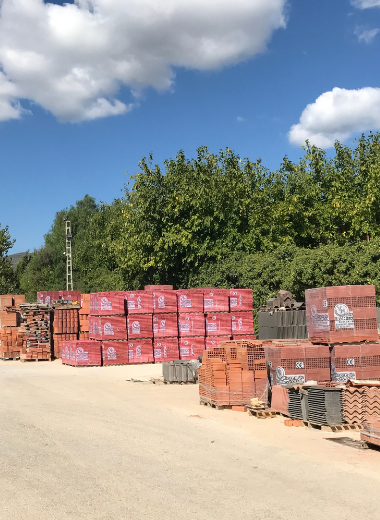 Almacén de Materiales de Construcción en Ontinyent